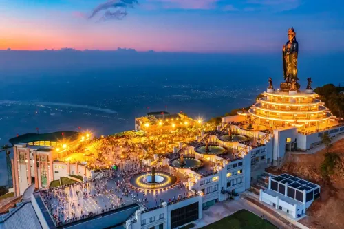 Tour Tây Ninh trong ngày : Núi bà đen - Cáp treo - ăn sáng - buffer