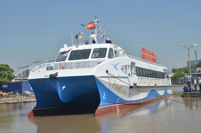 Tàu cao tốc Hadeco còn có dịch vụ gửi xe máy